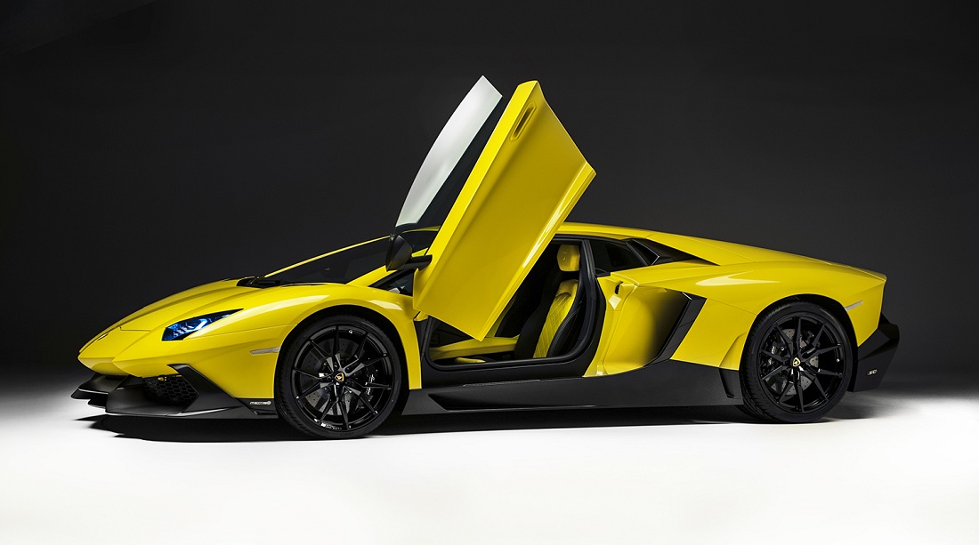 Lamborghini Aventador LP 720-4 50° Anniversario (2).jpg